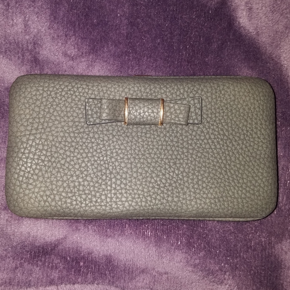 Cellular Outfitters Cell Phone Clutch New